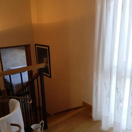 Vivienda Adosada , Con Merendero En Carcedo