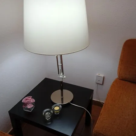 Vivienda Adosada , Con Merendero En Carcedo *