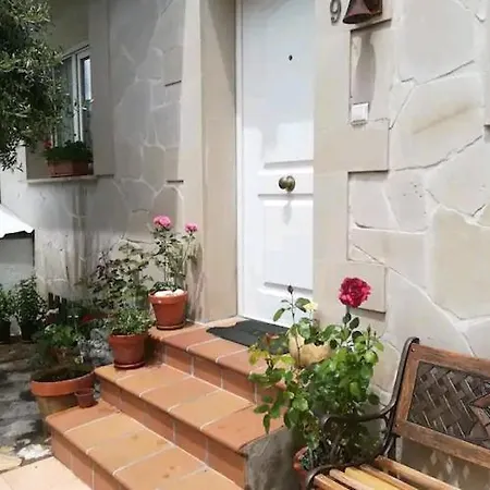 Vivienda Adosada , Con Merendero En Carcedo