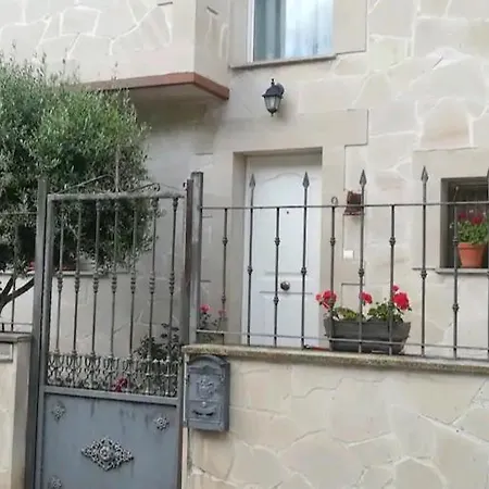 Vivienda Adosada , Con Merendero En Carcedo