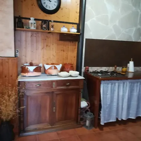 Vivienda Adosada , Con Merendero En Carcedo *